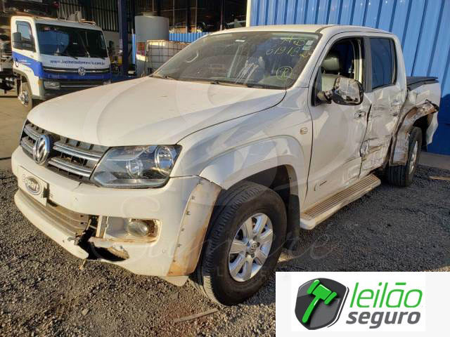 LOTE 030 VOLKSWAGEN/AMAROK HIGHLINE 4MOTION 2.0 TDI BITURBO 2015