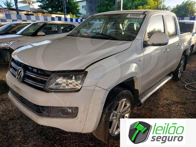 LOTE 025 VOLKSWAGEN/AMAROK HIGHLINE 4MOTION 2.0 TDI BITURBO 2015