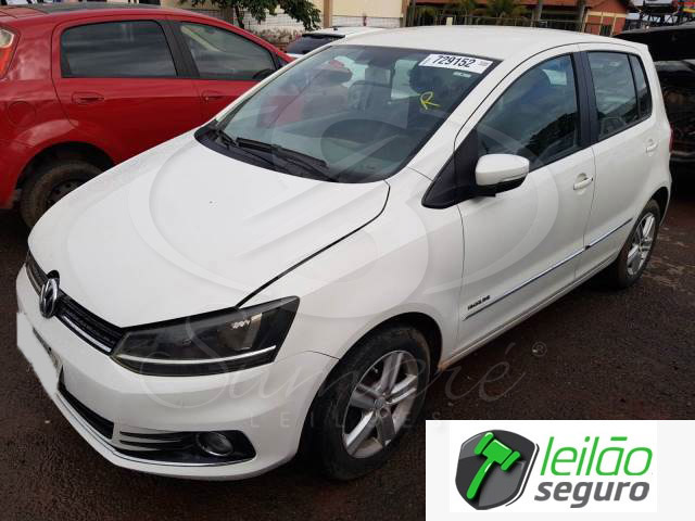 LOTE 035 VOLKSWAGEN/FOX HIGHLINE 1.6 16V MSI 2015