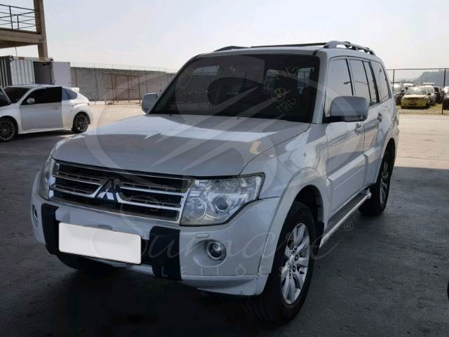 LOTE 034 - MITSUBISHI PAJERO FULL HPE 3.2 TURBO 2011