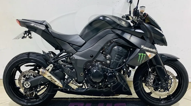 Lote 008 - Kawasaki Z-1000 2013