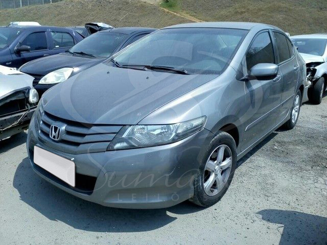 LOTE 031 - Honda City DX 1.5 2014