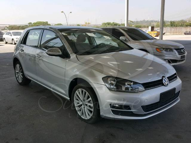 LOTE 013 - VOLKSWAGEN GOLF Comfortline 1.0 TSI Total Flex Mec. 2017