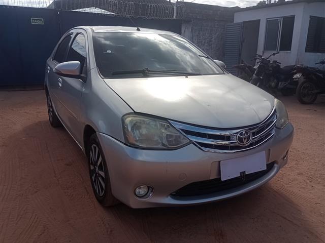 LOTE 012 ETIOS SD PLATINUM 2014/2015 