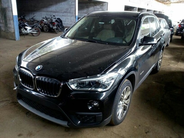 LOTE 071 BMW X1 2.0 16V sDrive18i 2012