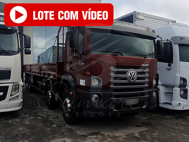 LOTE 005 - VOLKSWAGEN 24-280 Bitruck 2015