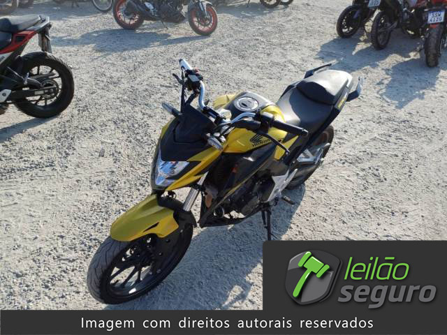 LOTE 018 2023 HONDA CB 300F