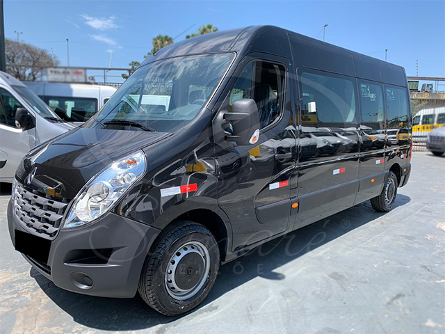 LOTE 012 - Renault MASTER 16 LUGARES L3H2 2019