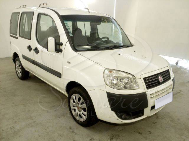 LOTE 023 - Fiat Doblò Adventure 1.8 16V 2014