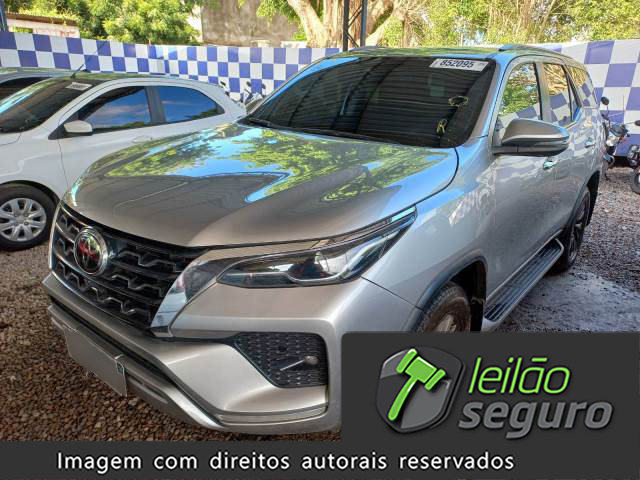 LOTE 019 SW4 SRX 2.8 D-4D TURBO 2022