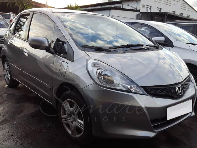 LOTE 008 - HONDA FIT DX 1.4 16V 2013