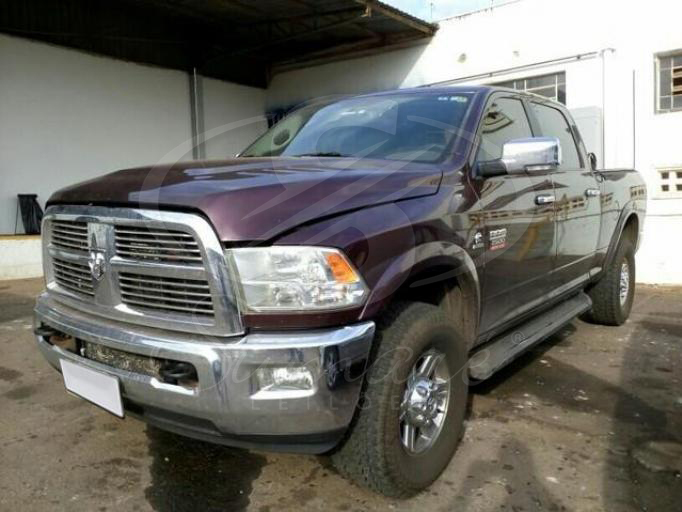 LOTE 015 Dodge Ram 2500 QC 5.9 2010