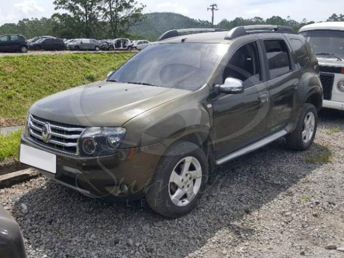 LOTE 033 RENAULT DUSTER 2014