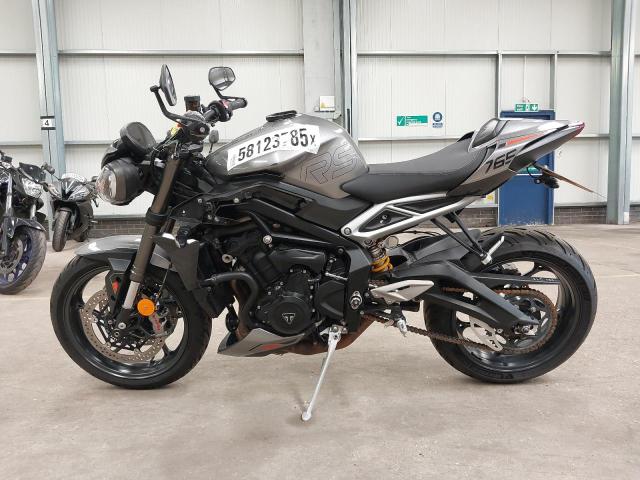 LOTE 030 TRIUMPH STREET TRI 