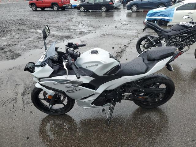 LOTE 043 KAWASAKI NINJA 500EX