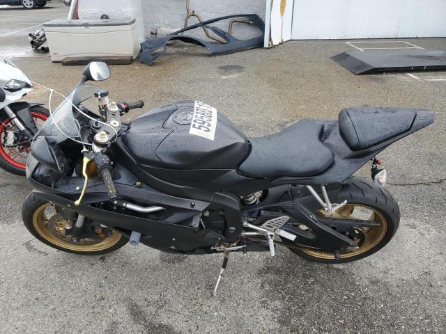 LOTE 049 YAMAHA YZF R600