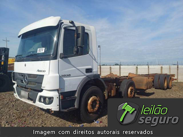 LOTE 018 MERCEDES BENZ ATEGO