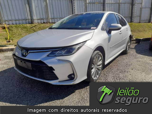LOTE 014 TOYOTA COROLLA 
