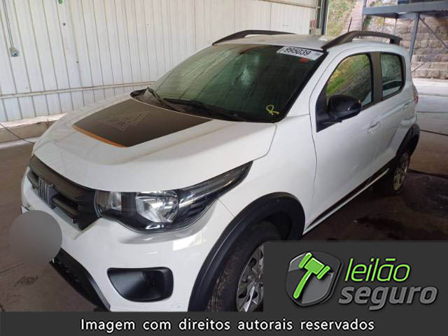 LOTE 061 FIAT MOBI 
