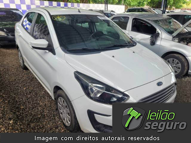 LOTE 082 FORD KA SEDAN 