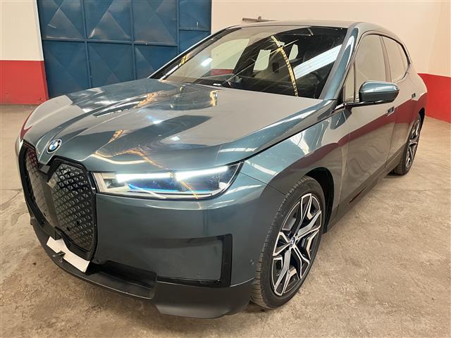 LOTE 065 BMW IX XDRIVE40 
