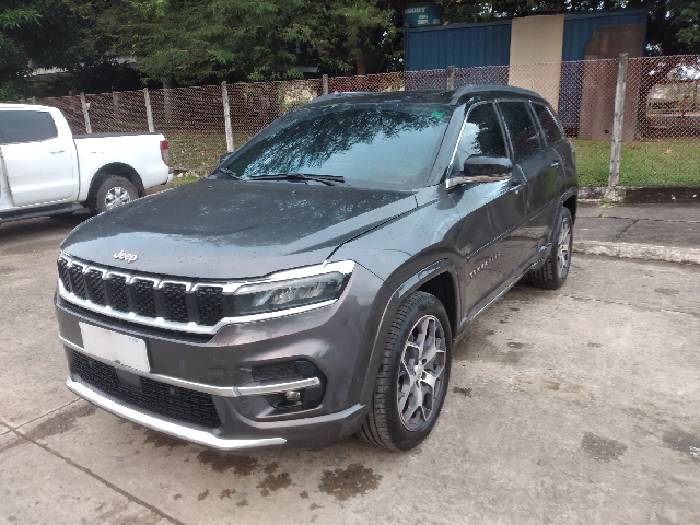 LOTE 065 COMMANDER OVR T270 2023/2023 