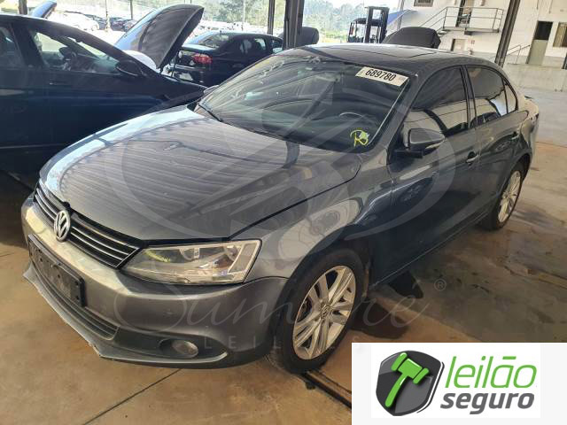 LOTE 012 VOLKSWAGEN/JETTA HIGHLINE 2.0 16V TSI TURBO 2016  