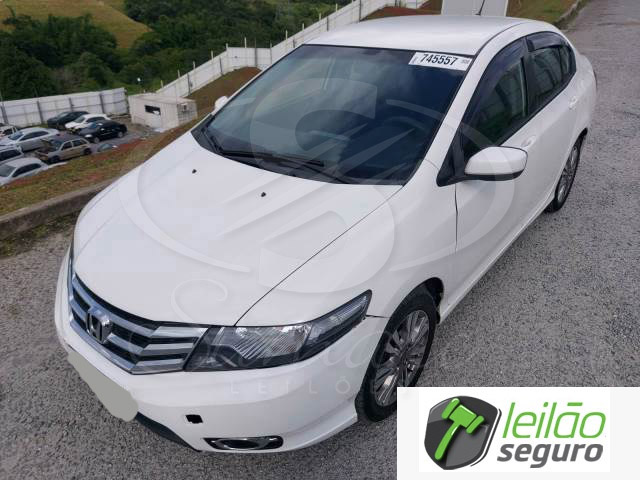 LOTE 026 HONDA/CITY LX 1.5 16V  2014